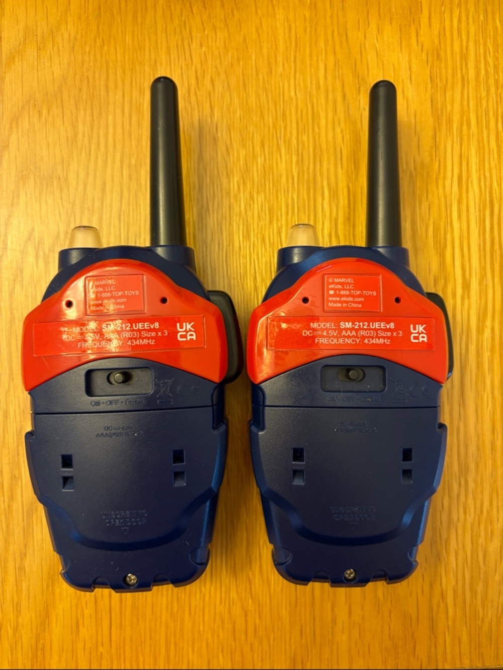 Spider-Man Themed Red and Blue Kids Walkie Talkie Set - Picture 2 of 2